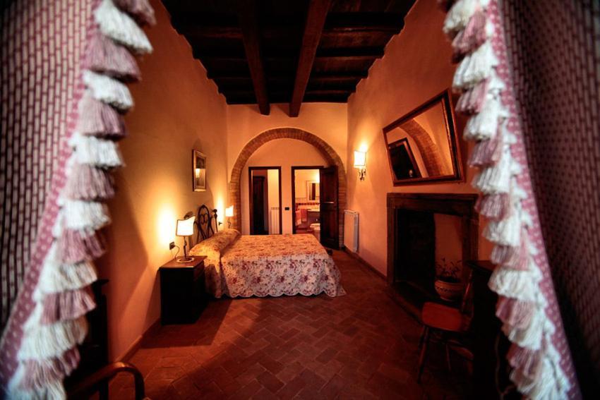 Palazzo Orsini Bed & Breakfast Bomarzo Dış mekan fotoğraf